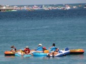 Canada, U.S. Coast Guards warn people to avoid Port Huron Float Down