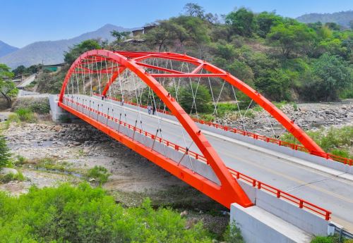 Inauguran el nuevo puente Chalaco en la provincia de Morropón