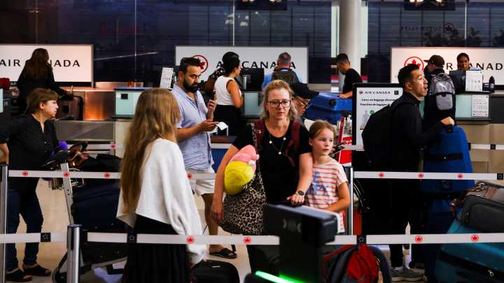 Air Canada confirms its shutting down most of its schedule impacting 130k people a day 