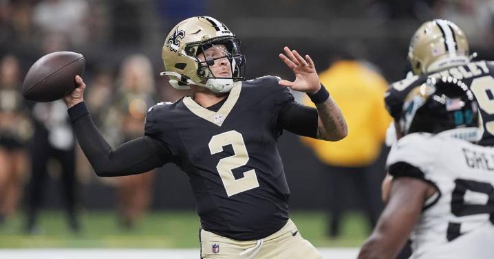 Rattler rallies Saints to 17-all preseason tie with Jaguars as competition with Shough continues