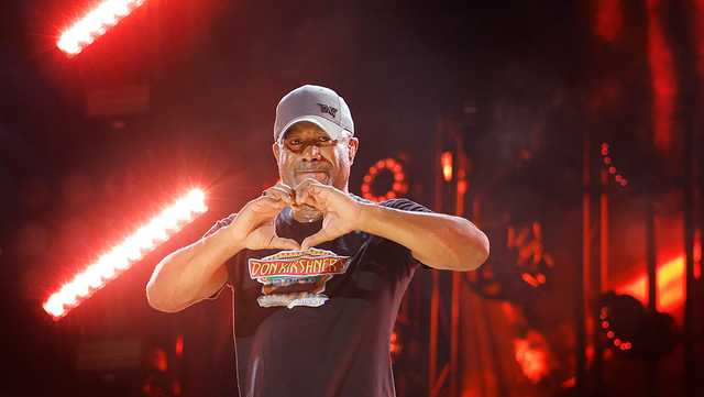 Did you know Darius Rucker is a Reds fan? Singer recounts longtime fandom