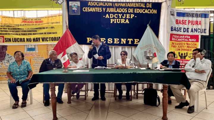 Maestros jubilados de Piura exigen pago inmediato de la deuda social al Gobierno Regional de Piura