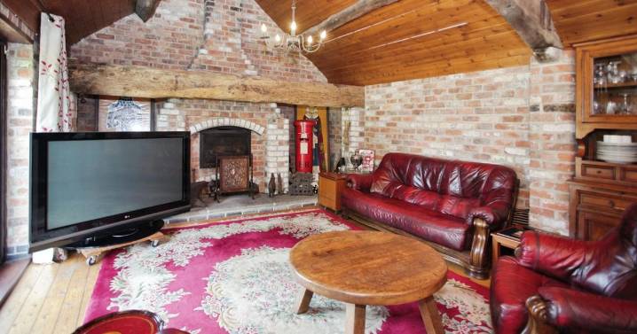See inside 'rare' seven-bed Leicestershire home on sale for £1.4 million