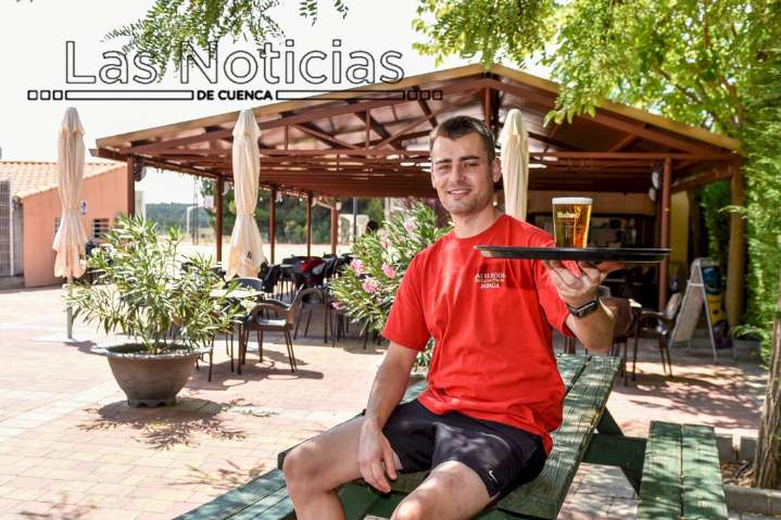 Bares en piscinas municipales, el negocio del verano