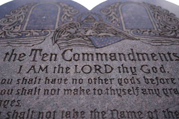 Judge halts Arkansas law mandating Ten Commandments display