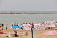 Las Torres planta su protesta en La Barra