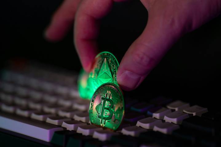 Crypto Ponzi Scheme Ruling: EminiFX Founder Ordered To Repay $228 Million