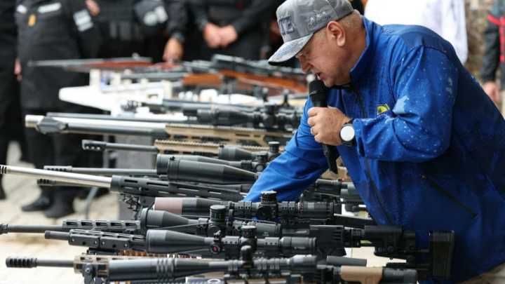 Venezuela anuncia el despliegue de 15.000 efectivos en estados fronterizos con Colombia