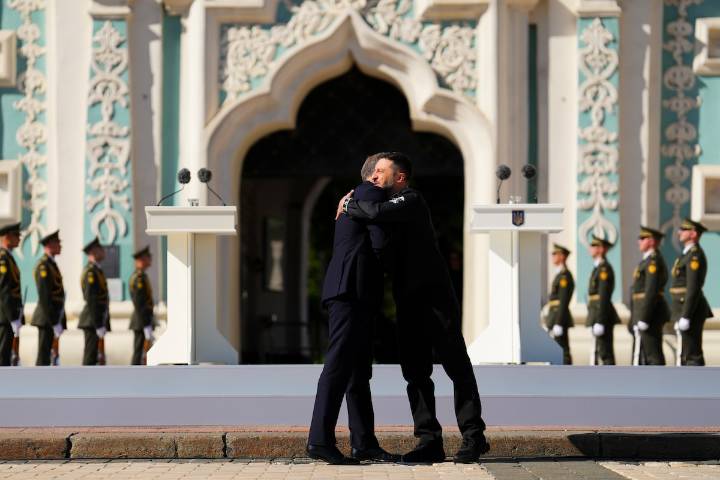 Carney pledges support for Ukraine, unveils defence funding details at Independence Day visit