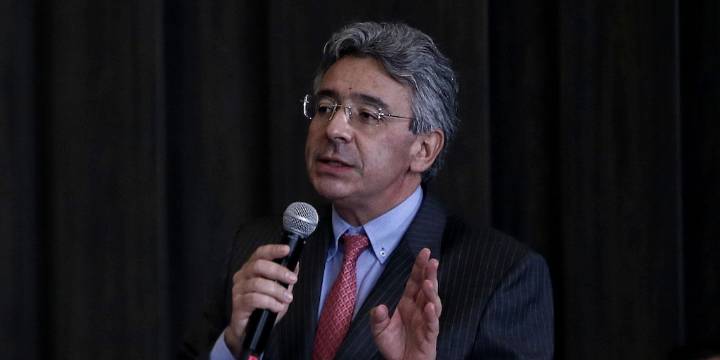 Enrique Gómez dijo que Carlos Ramón González “debe estar vendiendo los secretos de Estado e inteligencia” a Nicaragua