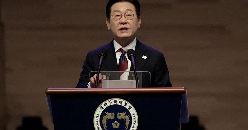 South Korea's Lee faces pivotal test at first summit with Trump