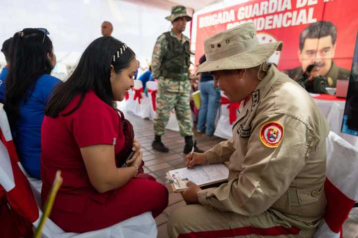 Juventud de Venezuela se activa para fortalecer la defensa de la patria: «Yo me alisto»