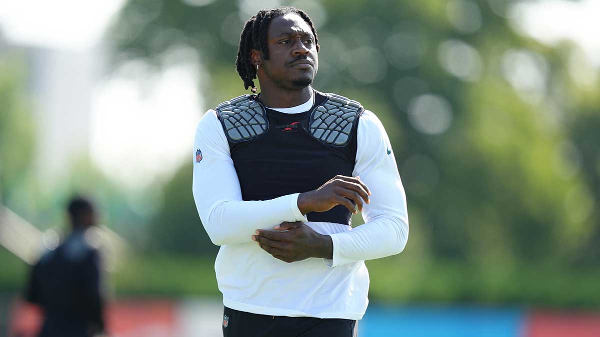 Insider shuts down Eagles’ AJ Brown injury concern