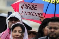 Abogado del expresidente Uribe dice que encontró al menos 43 fallas o sesgos en su condena