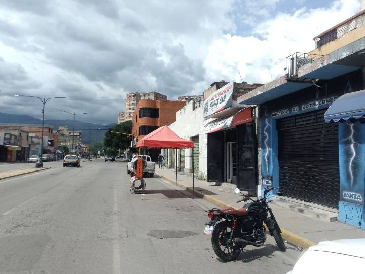 Autoridades policiales frustraron asalto a tienda de repuesto