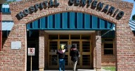 Investigan la muerte de un bebé de un mes en Centenario: intervino fiscalía y esperan la autopsia