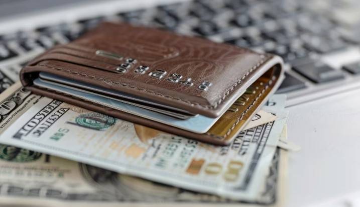 Dólar oficial y dólar tarjeta: cotización banco por banco hoy 21 de agosto