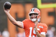2025 Fantasy Football: Why you should add a 'Superflex' position to your league