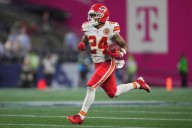 49ers trade for Chiefs' Skyy Moore as wide receiver troubles mount