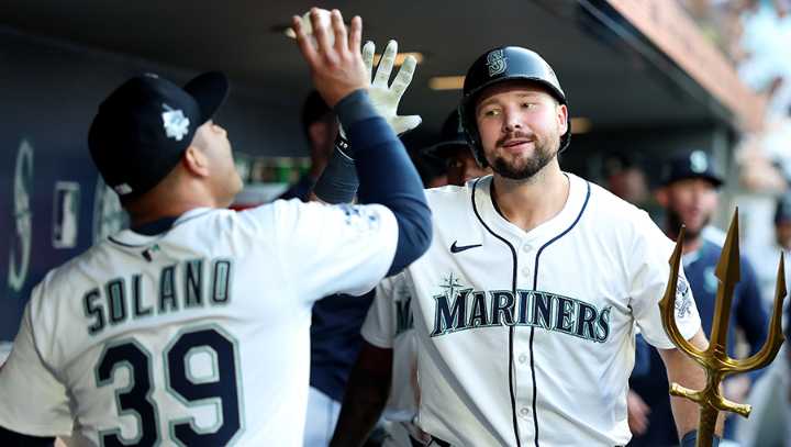 Julio and Cal power Seattle Mariners to 7