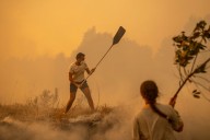 Última hora de los incendios en España, en directo | La lluvia en Picos de Europa ayuda a aliviar los fuegos en la zona norte de León