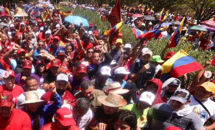 Marchan en Maracaibo este lunes en apoyo a Maduro