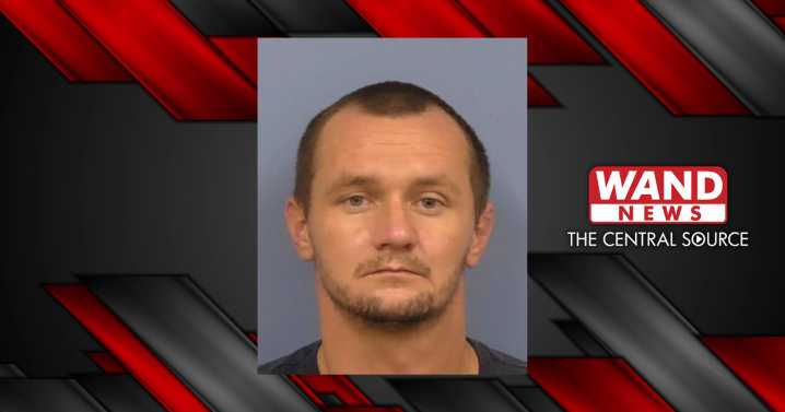 Oakwood man arrested for burglarizing Danville bar