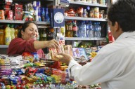 Consumidores andinos compran productos principalmente en bodegas y abastos