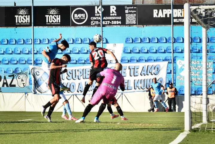Temperley rescató un empate en el Beranger y estiró su invicto a 18 partidos