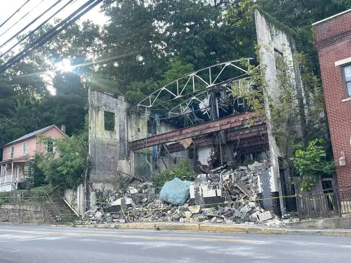 Memories Torn Down: Ronceverte’s Historic Theater Building Razed