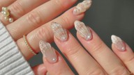 ¿Qué son las shell nails?, el diseño de uñas que debes lucir lo que resta del verano para un manicure elegante