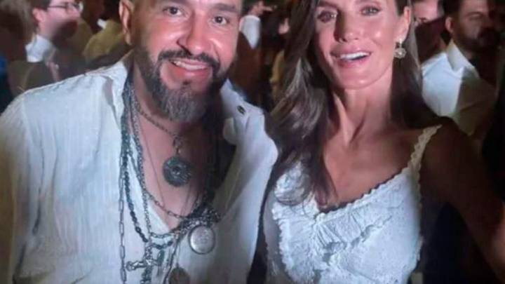 Tony Bonet, diseñador de Ibiza: «Vi a la reina con mi vestido y mi cerebro entró en modo Homer Simpson»