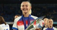 Arsenal recruiting lifestyle guru to help £300k-a-year Chloe Kelly and Lioness stars