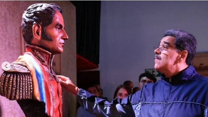 Presidente Nicolás Maduro califica como maravillosa la «Expo Simón de Niño a Libertador»