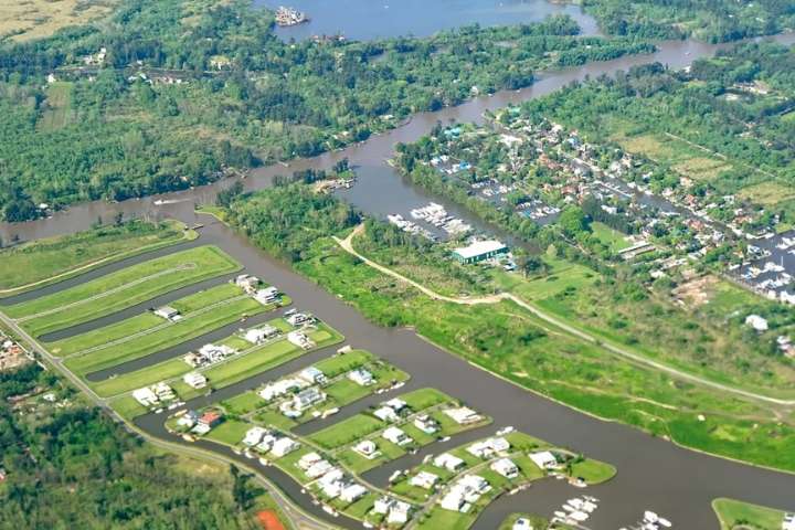 La Justicia allanó dos barrios de Nordelta donde viven los dueños de la droguería Suizo Argentina