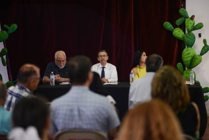 Presentan en el MAHCH el libro “En un sorbo de café” de Víctor Manuel Espinoza Herrera