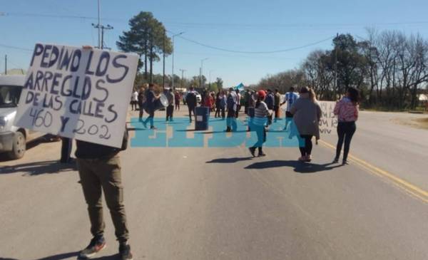 Corte en Ruta 36: vecinos del oeste de La Plata piden que arreglen las calles