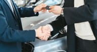 ¿Piensas comprar tu primer auto? gastos y los errores más frecuentes
