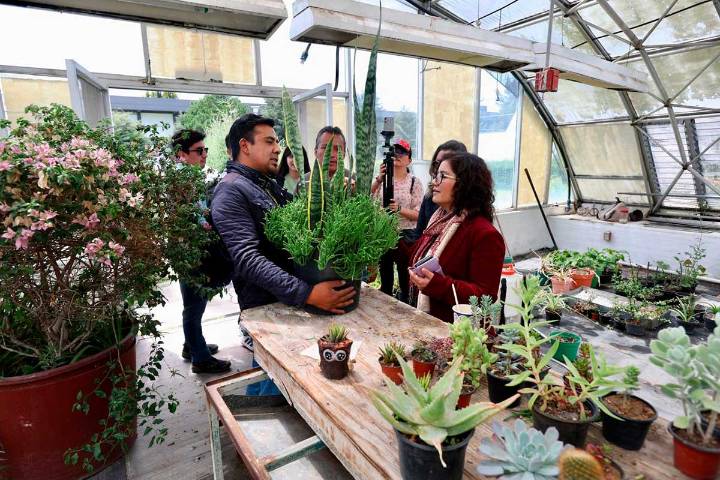 UAEMéx fortalece laboratorios y espacios de la Facultad de Ciencias Agrícolas con recorrido de la rectora