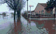 Cayeron 300 milímetros y todo un pueblo quedó bajo agua