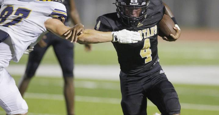 One team reeled off 14 straight points in the Salmen