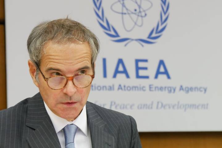 Unidad especial Cobra. Vehículos blindados y armamento de última generación: Grossi bajo máxima protección tras amenazas desde Irán