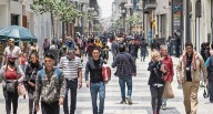 Estos son los negocios donde los peruanos usan la IA para comprar