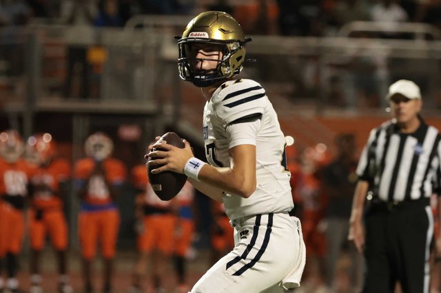 Football: Wolverines fall in shootout with Panthers