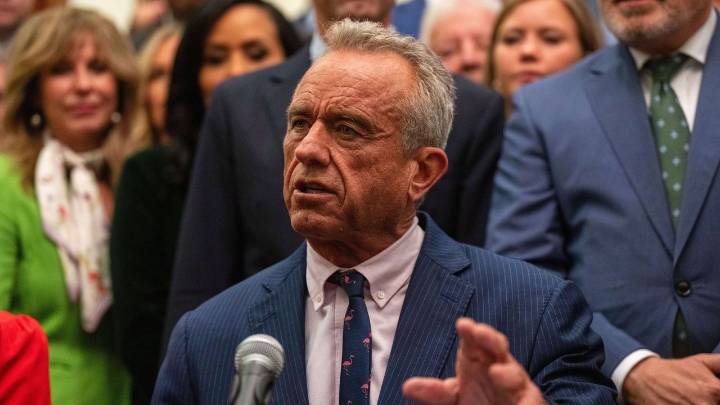 FACT FOCUS: Rural hospitals are expected to lose money from Trump's bill, despite RFK Jr.'s promise