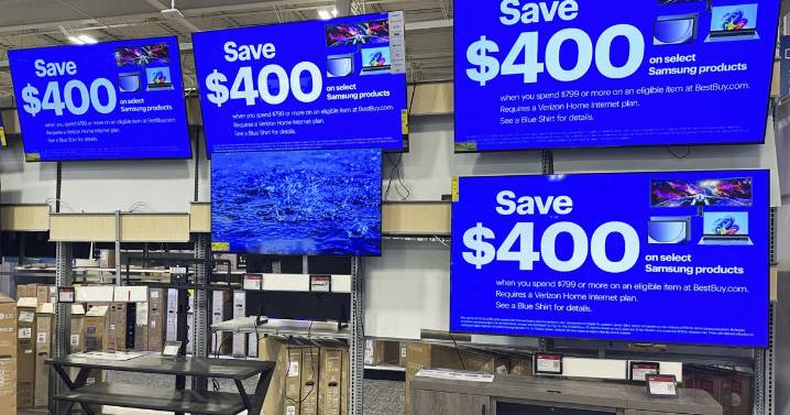 Retail sales rise 0.5% in July as some shoppers…