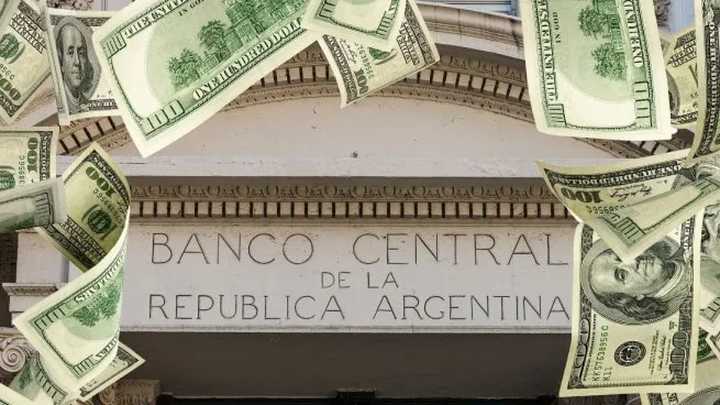 Dólar: estiman que el Gobierno deberá sumar u$s6.200 millones hasta fin de año para cumplir la nueva meta del FMI