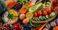 Mediterranean diet may reduce dementia risk,  study finds