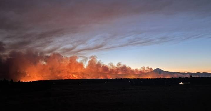 A fire that started Thursday in Central Oregon prompts evacuations in Deschutes and Jefferson Counties