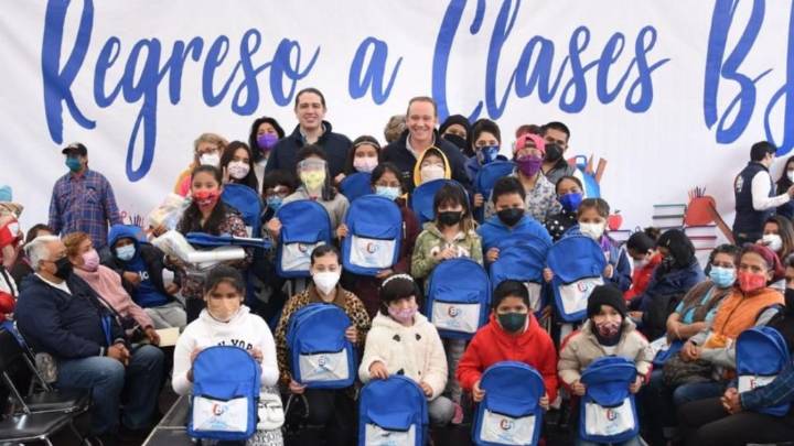 Denuncian sobreprecio de más de mil pesos en útiles escolares entregados en Benito Juárez